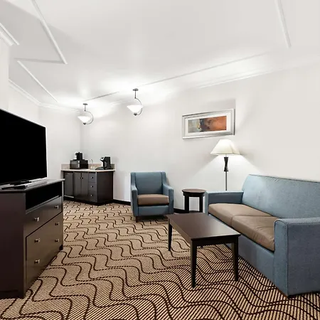 Best Western Plus Irvine Spectrum Hotel Lake Forest Exterior photo